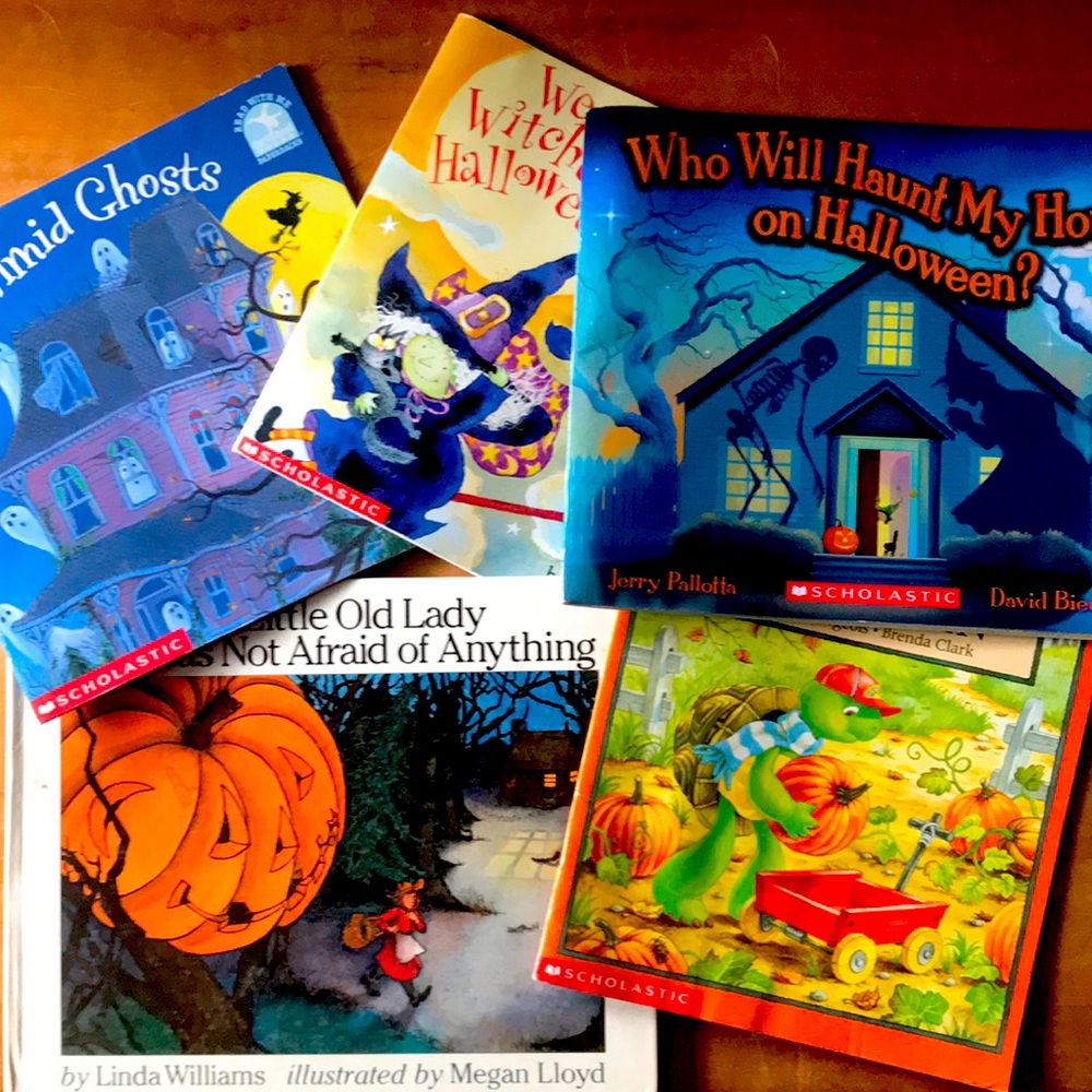 Children Halloween Books. Lot of 5 books.